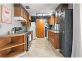 880 Hughes St - Photo 19