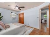 880 Hughes St - Photo 24