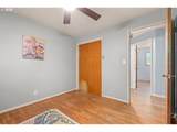 880 Hughes St - Photo 28