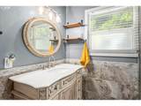 880 Hughes St - Photo 29