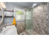 880 Hughes St - Photo 31