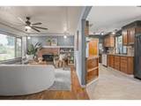 880 Hughes St - Photo 6