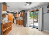 880 Hughes St - Photo 7