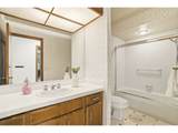 7430 Greens View Ct - Photo 23
