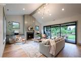 2424 Glenmorrie Dr - Photo 2