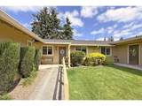 2091 Spruce Ave - Photo 3