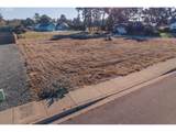 2688 Cascara Ave - Photo 9