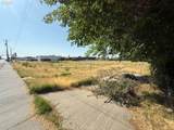 337 Highland Ave - Photo 3