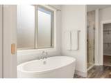 5452 80TH Ave - Photo 18
