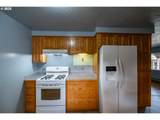 905 Ash St - Photo 11