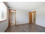 11017 9TH Ave - Photo 18