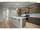 1304 11th St - Photo 3