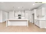 1231 Sparrow Ave - Photo 2