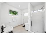 1638 Upland Dr - Photo 20