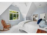 1638 Upland Dr - Photo 24
