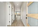 744 34th St - Photo 4