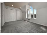 2372 Glisan St - Photo 34