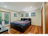 6415 Terwilliger Blvd - Photo 11
