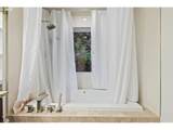 6415 Terwilliger Blvd - Photo 16