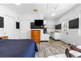 1319 Hemlock St - Photo 17