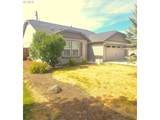 3176 Evergreen Ave - Photo 2