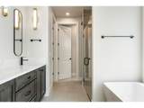 760 V St - Photo 28