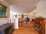 1174 Juniper Ave - Photo 18