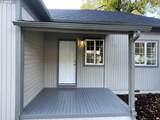1039 Chestnut Ave - Photo 2