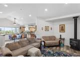 1396 Laurel Ct - Photo 2