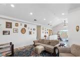 1396 Laurel Ct - Photo 3