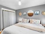 925 104TH Ave - Photo 22