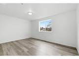 3320 87TH Ave - Photo 15