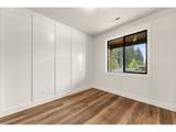 916 35TH St - Photo 3