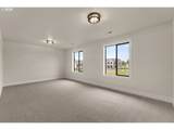 916 35TH St - Photo 32