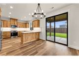 916 35TH St - Photo 9
