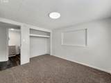 2475 9TH St - Photo 18