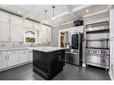 909 Center St - Photo 11