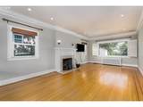 909 Center St - Photo 15