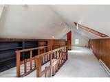 909 Center St - Photo 34