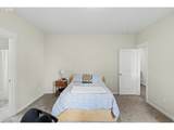 415 6TH St - Photo 17