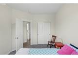 415 6TH St - Photo 22