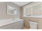 2706 Spruce St - Photo 17