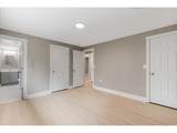 2706 Spruce St - Photo 9
