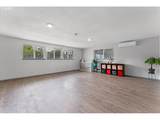 948 Queens Ln - Photo 11