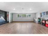 948 Queens Ln - Photo 12
