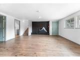 948 Queens Ln - Photo 14