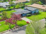 948 Queens Ln - Photo 3