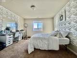 277 Mt Rainier St - Photo 33