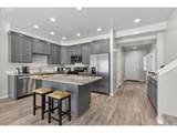 565 Baker St - Photo 14