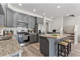 565 Baker St - Photo 15